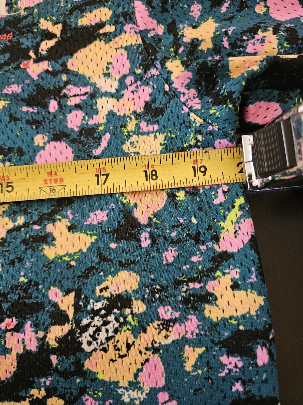 Nike Dri-FIT Colorful Graphic Shirt Size S Green Multicolor Thailand Nike Treck - Picture 9 of 10
